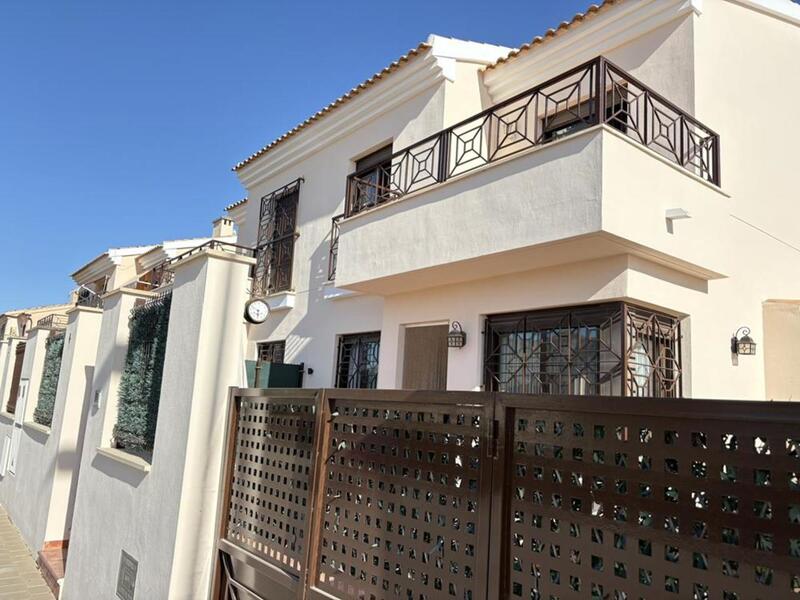3 Cuarto Adosado en venta