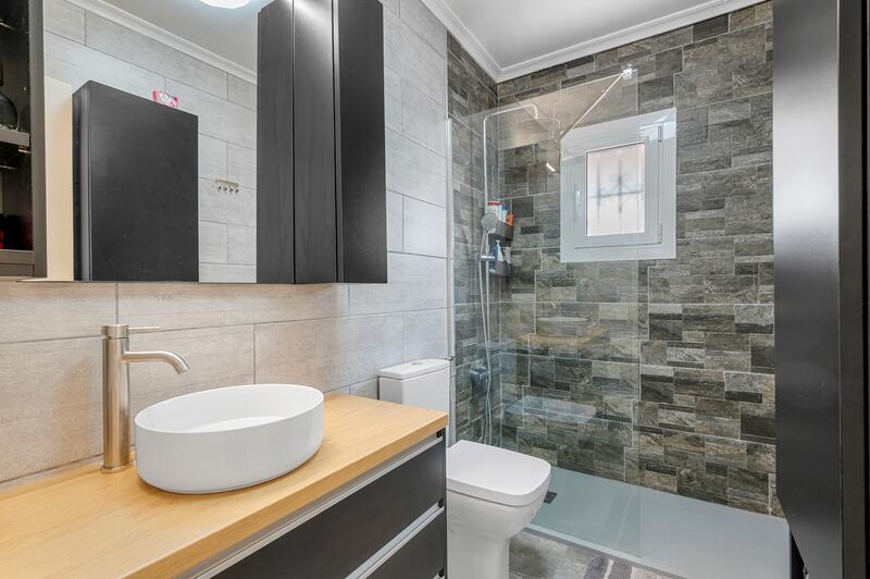2 Cuarto Villa en venta