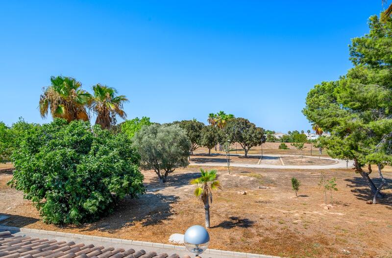2 Cuarto Villa en venta