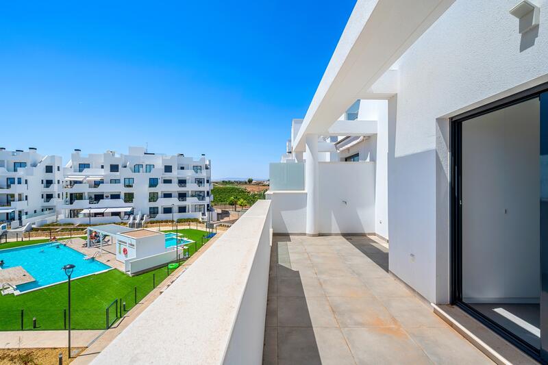 2 bedroom Apartment for sale