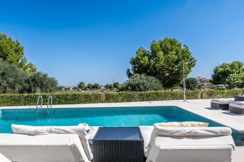 5 bedroom Villa for sale