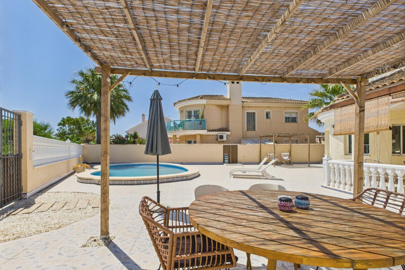 4 chambre Villa à vendre