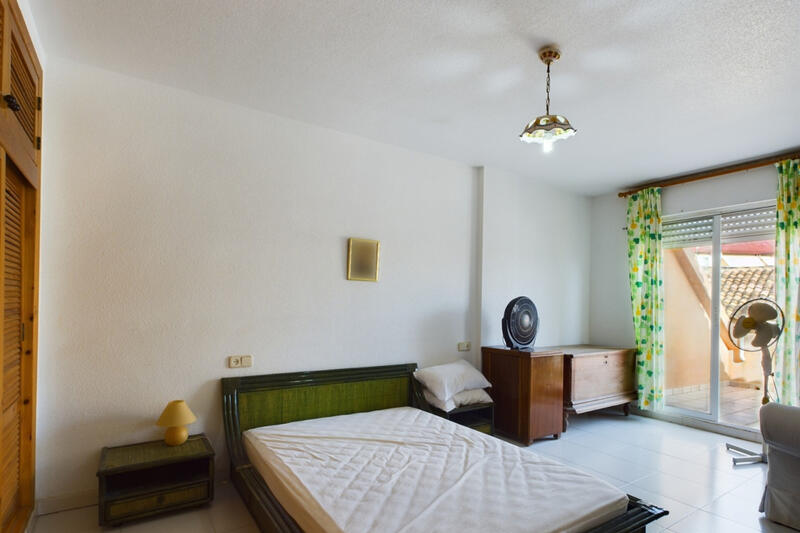 4 bedroom Apartment for sale