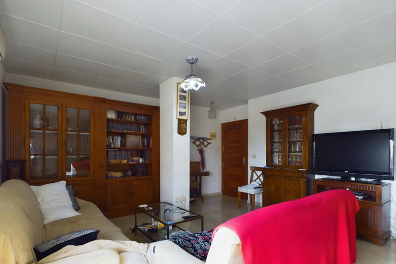 4 bedroom Apartment for sale