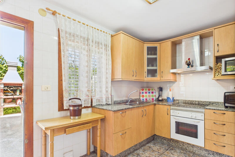 4 Cuarto Adosado en venta