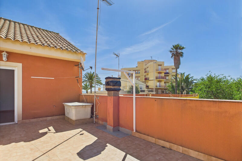 5 slaapkamer Gezinswoning Te koop
