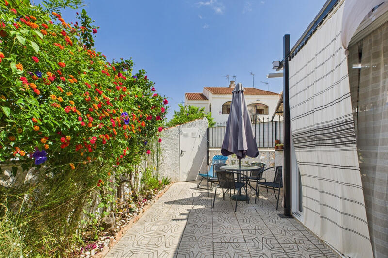 1 Cuarto Villa en venta