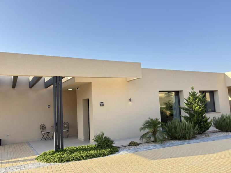 4 bedroom Villa for sale
