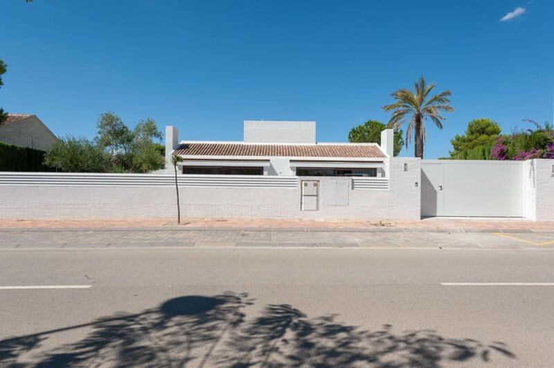 4 bedroom Villa for sale