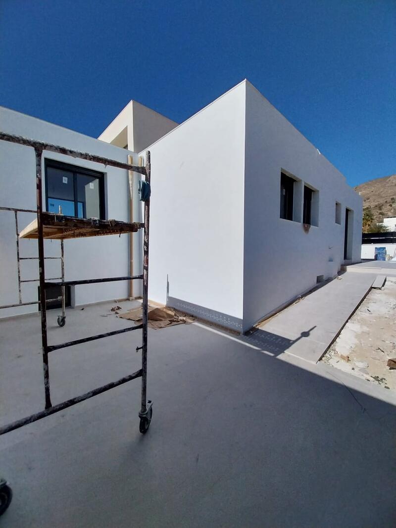 4 bedroom Villa for sale