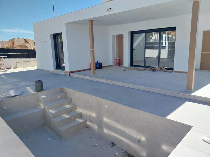 4 bedroom Villa for sale