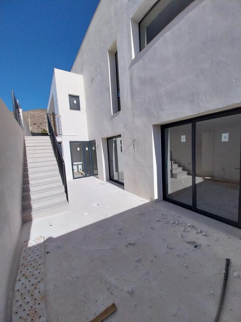 4 bedroom Villa for sale