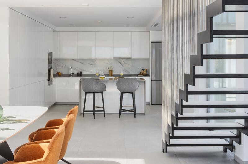 4 bedroom Apartment for sale