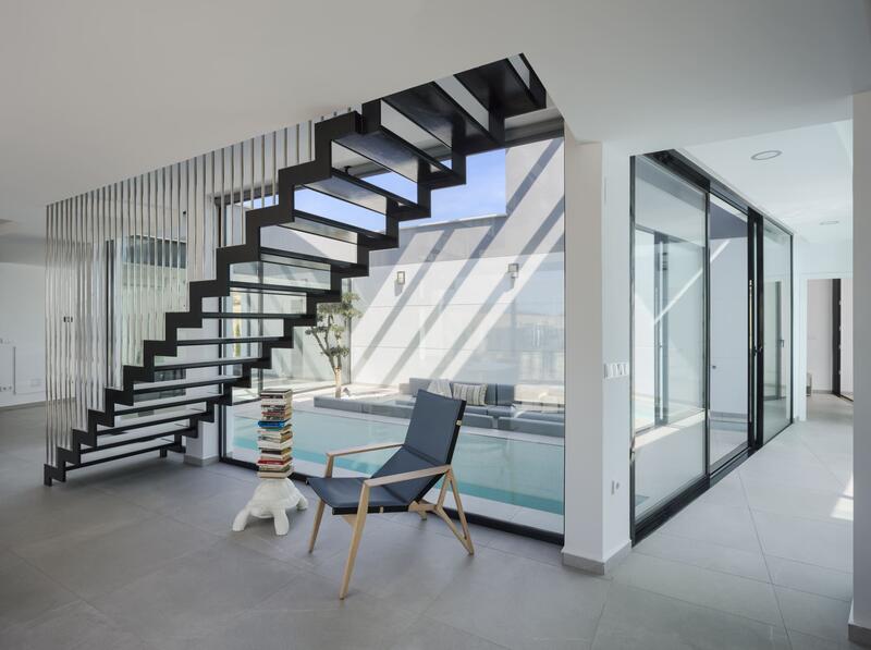4 bedroom Apartment for sale