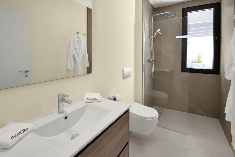 4 bedroom Apartment for sale