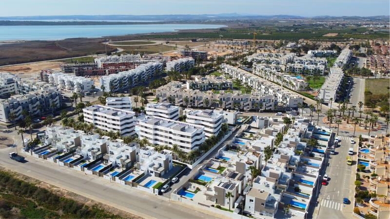 вилла продается в Guardamar del Segura, Alicante