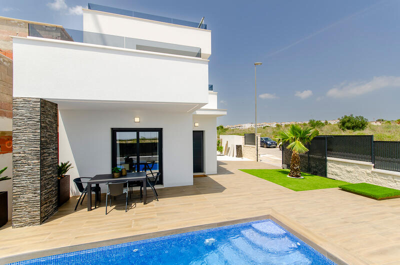 3 bedroom Apartment for sale