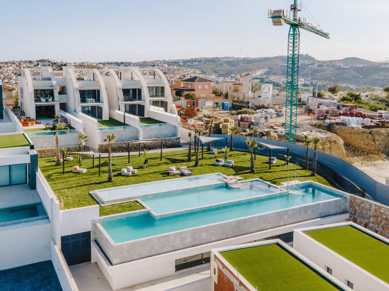 3 bedroom Apartment for sale