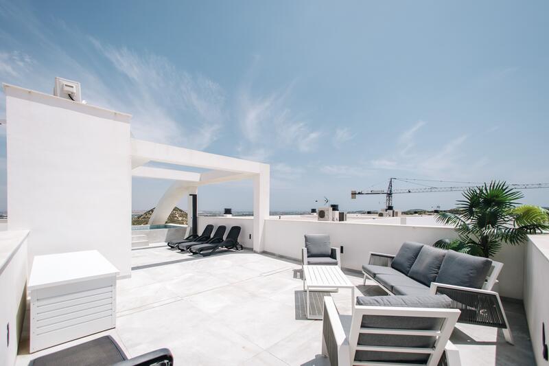 3 bedroom Apartment for sale