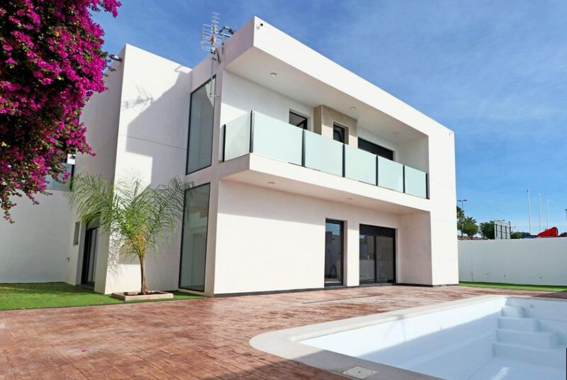 3 bedroom Apartment for sale