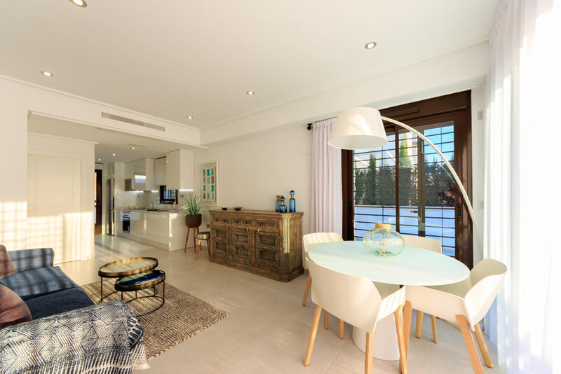 4 bedroom Apartment for sale