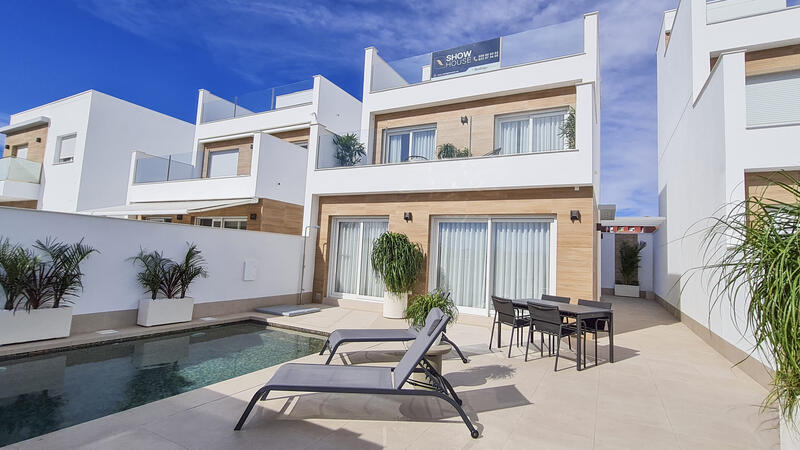 3 Cuarto Villa en venta