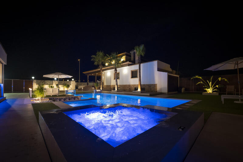 4 bedroom Villa for sale