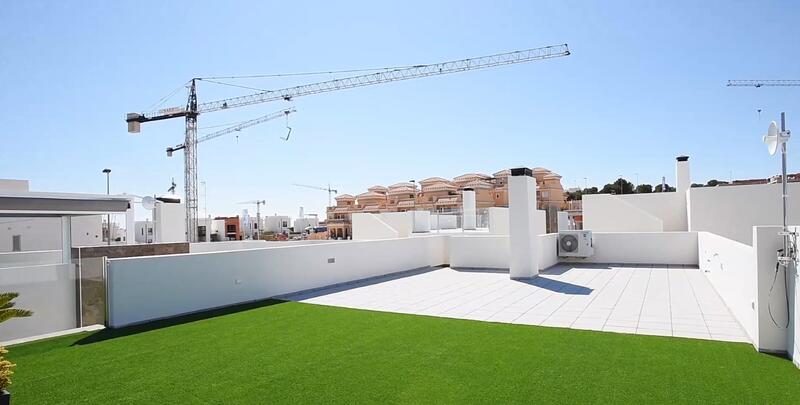 3 bedroom Apartment for sale