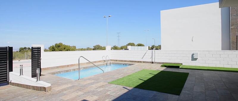 3 bedroom Apartment for sale