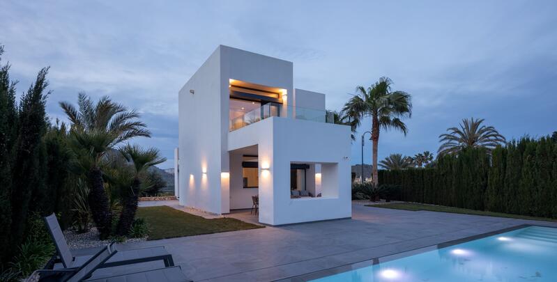 4 bedroom Apartment for sale