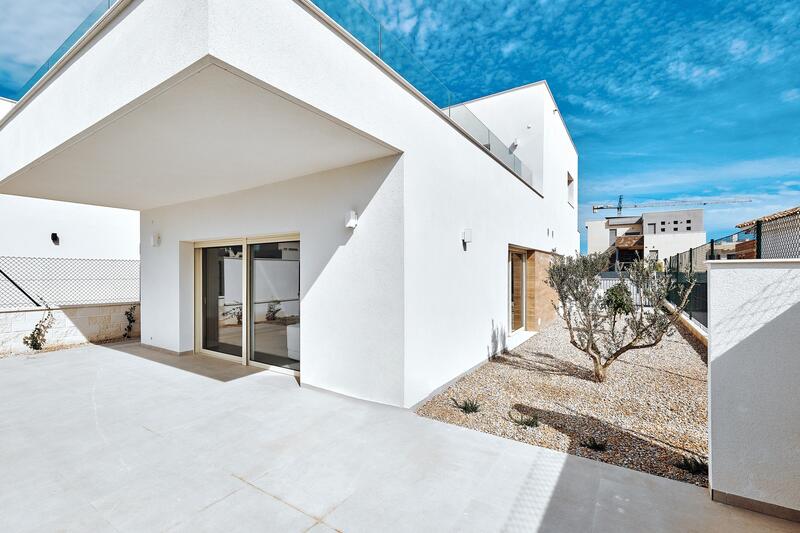 3 bedroom Apartment for sale