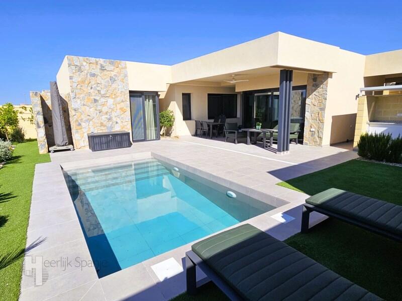 2 bedroom Villa for sale