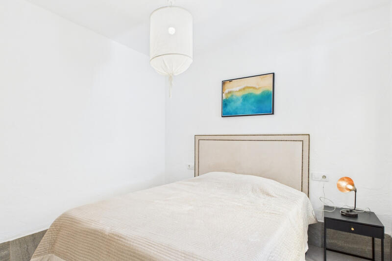1 bedroom Apartment for sale