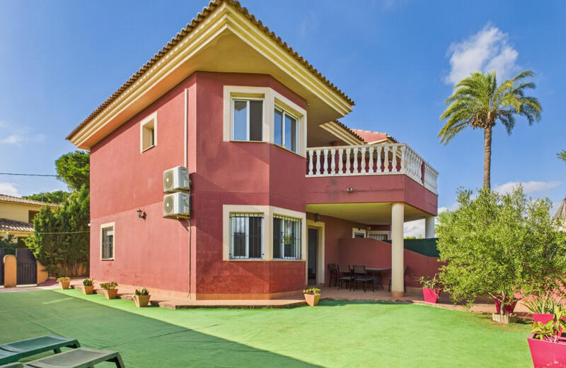 Villa til salgs i Los Urrutias, Murcia