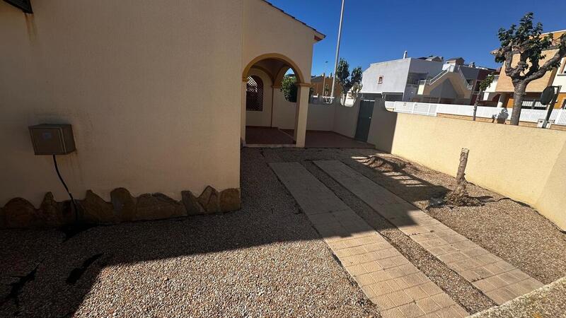 3 bedroom Townhouse for sale