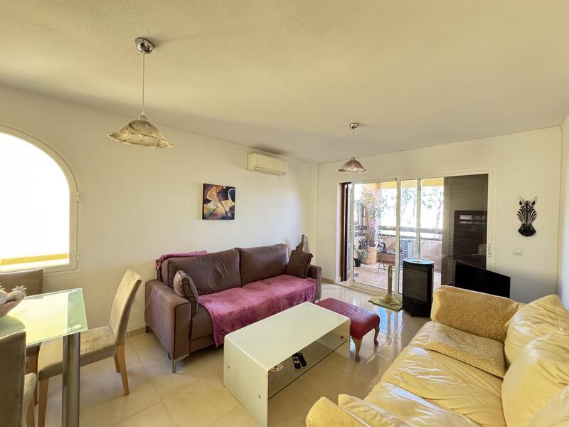 2 bedroom Apartment for sale