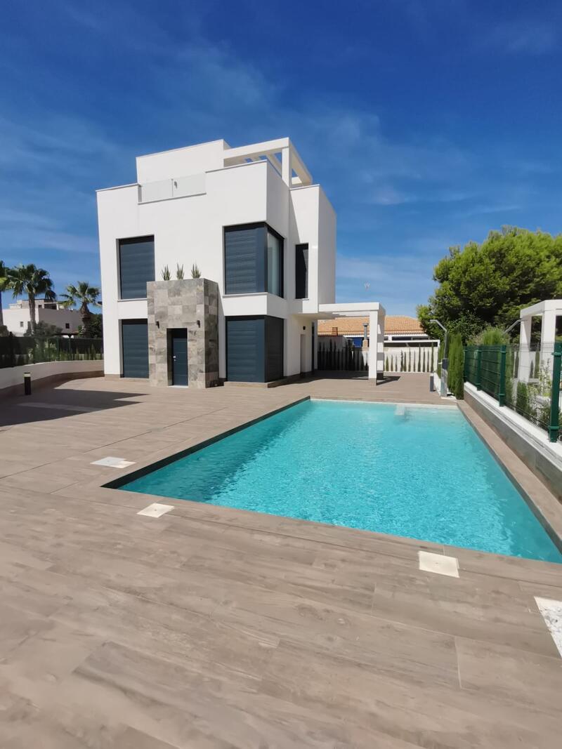 Villa for sale in Cartagena, Murcia