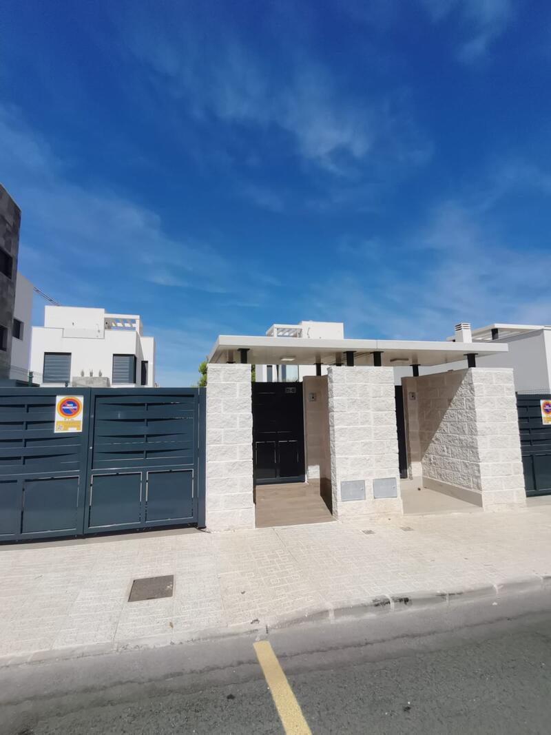 4 bedroom Villa for sale