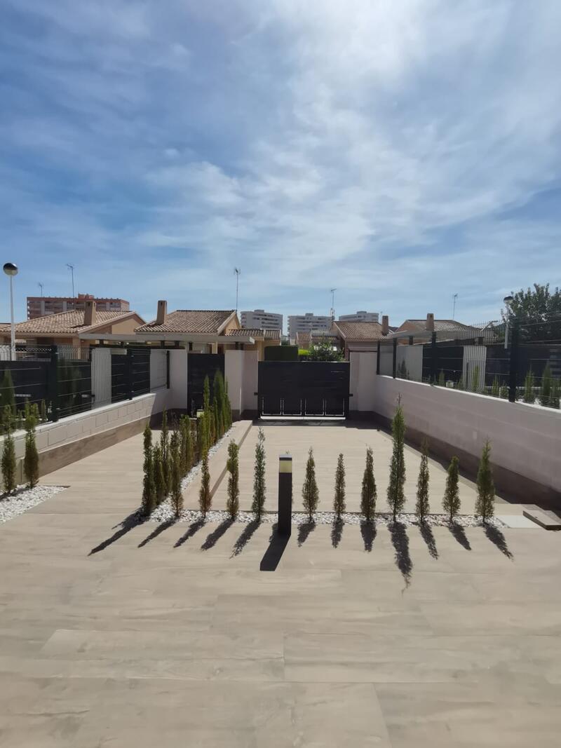 4 bedroom Villa for sale