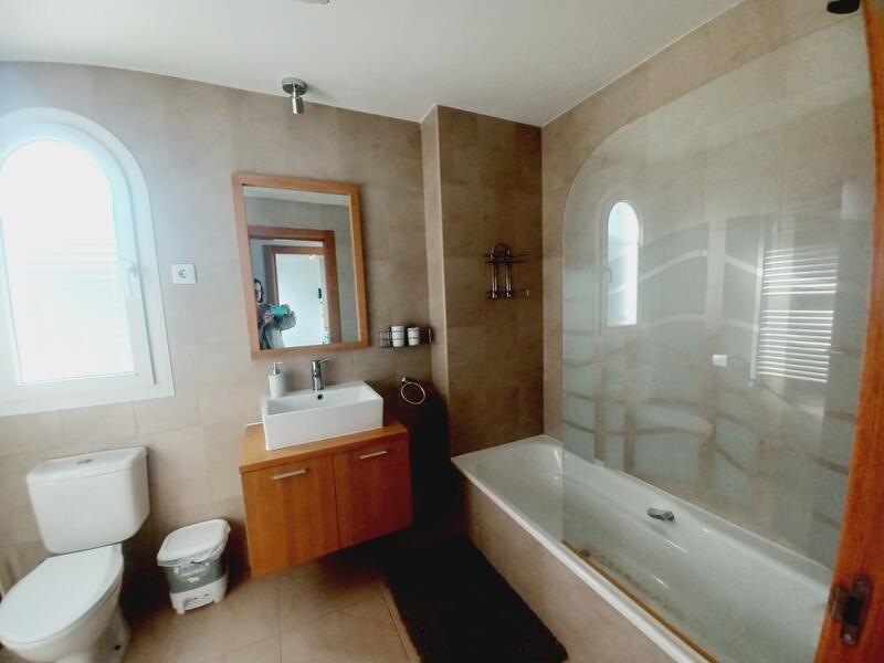 2 slaapkamer Appartement Te koop