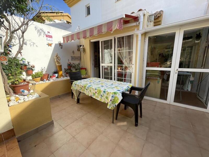 3 bedroom Townhouse for sale