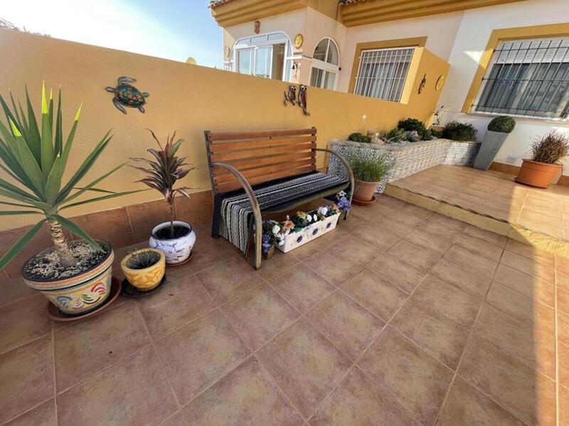 3 bedroom Townhouse for sale