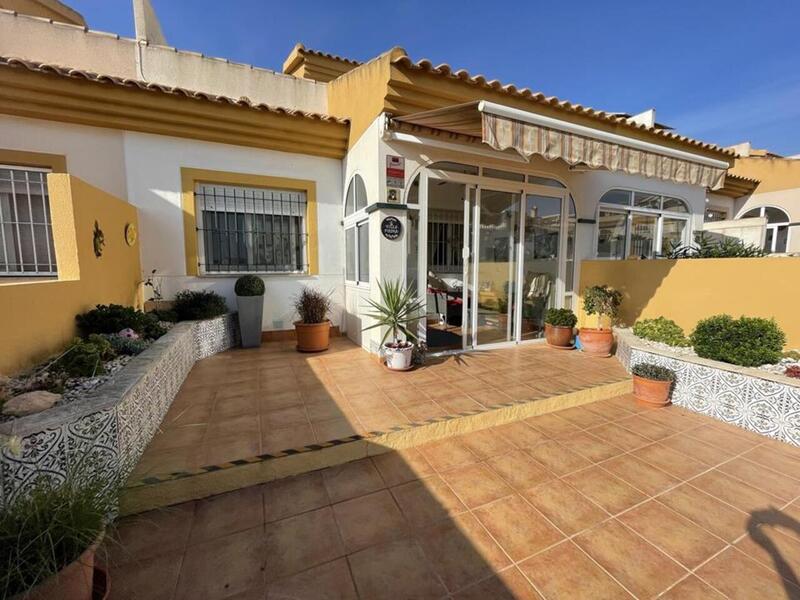 3 bedroom Townhouse for sale