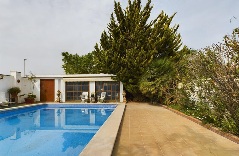 Villa en venta en Los Alcazares, Murcia Villa en venta en Los Alcazares, Murcia