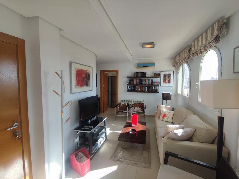 2 bedroom Apartment for sale