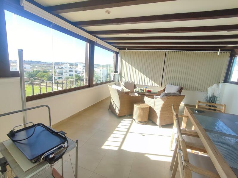 2 bedroom Apartment for sale