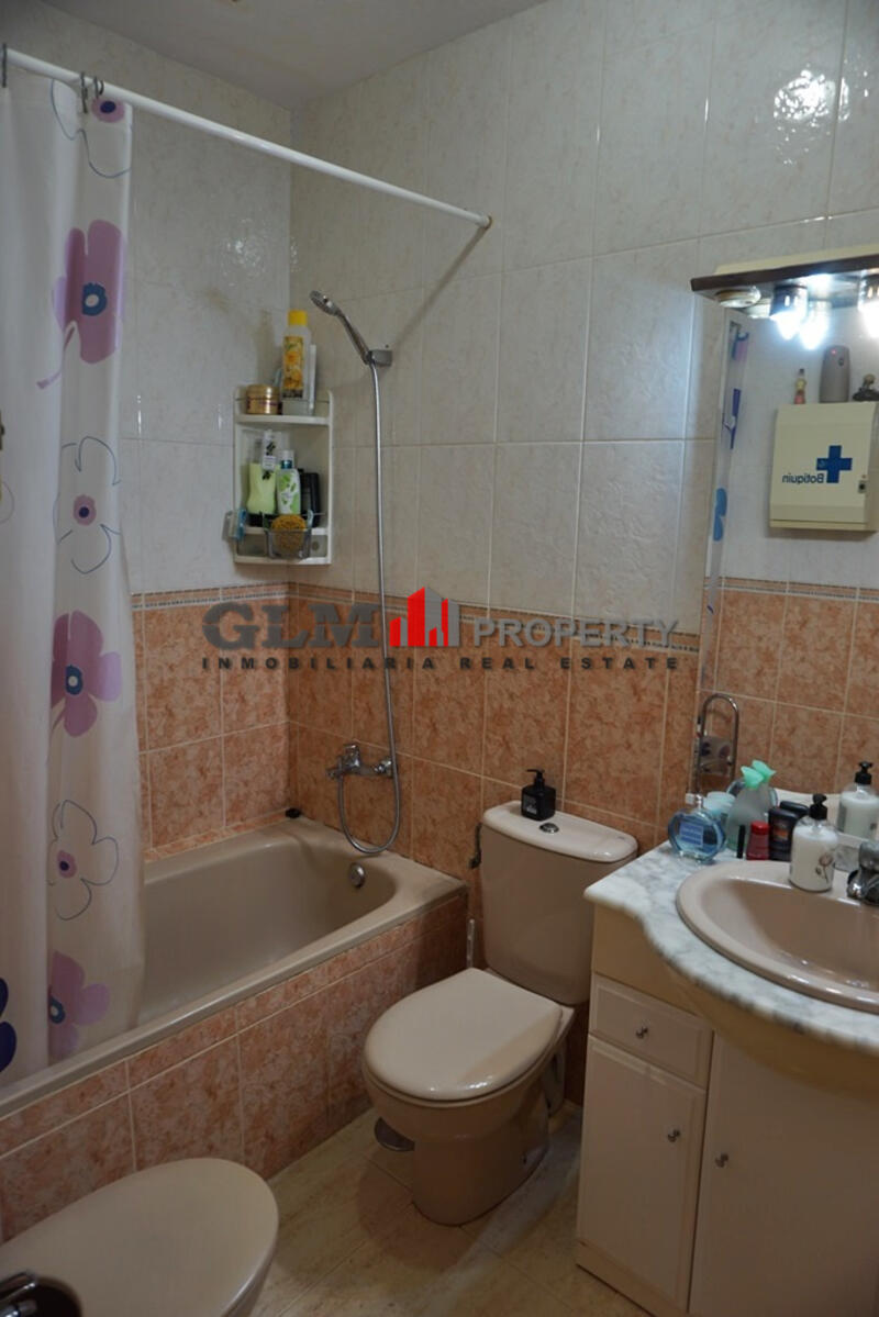 4 спальная комната квартира продается