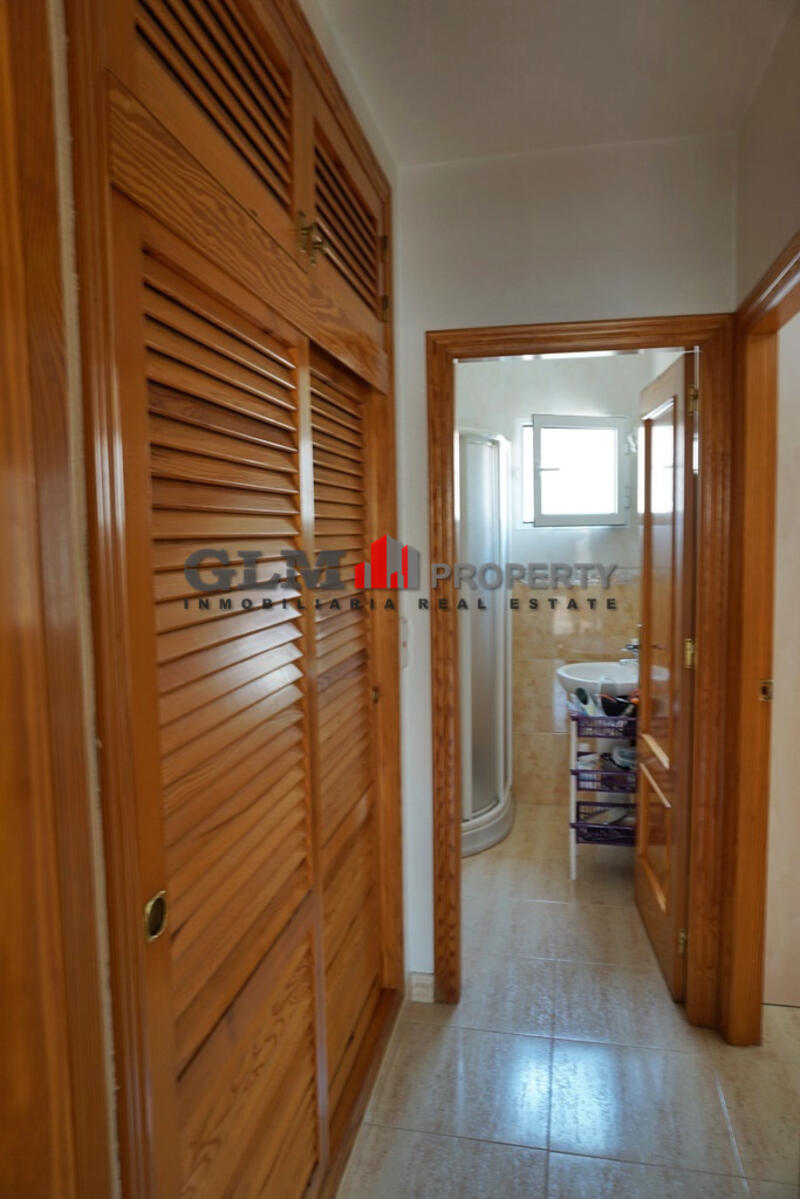 4 спальная комната квартира продается