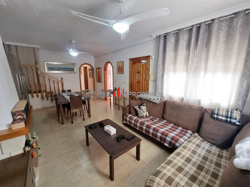 3 спальная комната квартира продается