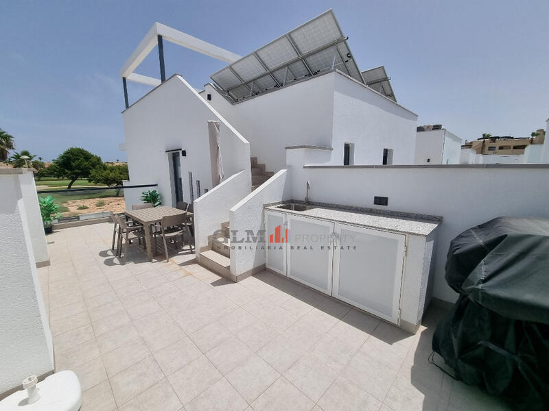 3 bedroom Apartment for sale